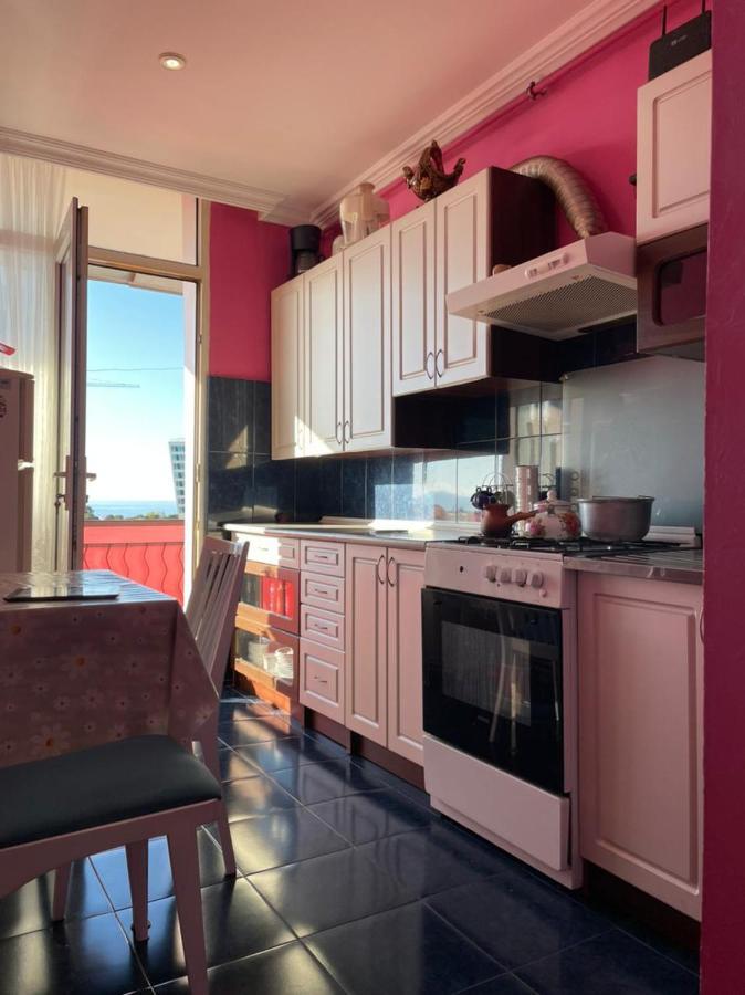Apartment Boulevardside Batumi Exterior photo