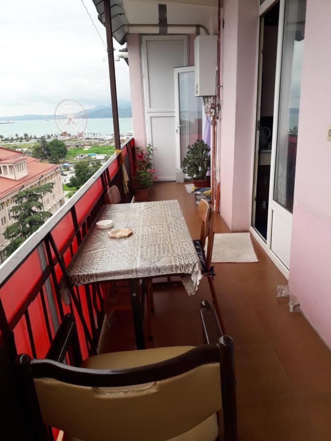 Apartment Boulevardside Batumi Exterior photo